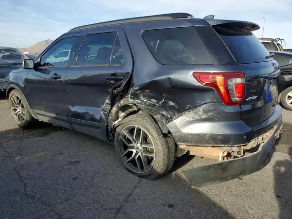1FM5K8GT9HGB52940 2017 FORD EXPLORER - Image 2