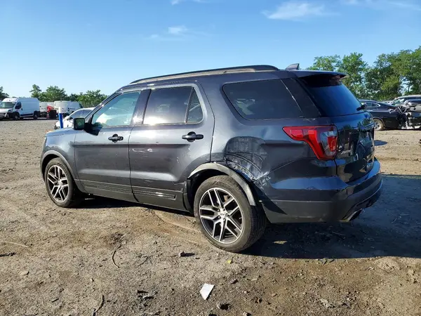 1FM5K8GT9HGC45358 2017 FORD EXPLORER - Image 2