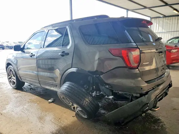 1FM5K8GT9HGC48597 2017 FORD EXPLORER - Image 2