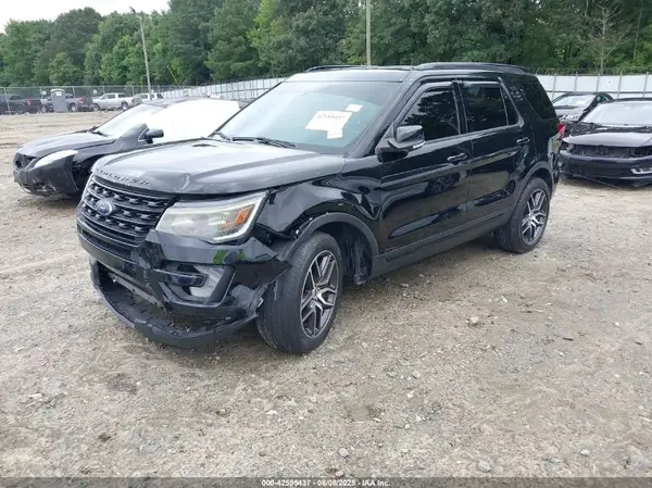 1FM5K8GT9HGC80403 2017 FORD EXPLORER - Image 2