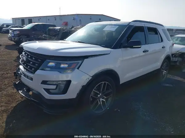 1FM5K8GT9HGC85360 2017 FORD EXPLORER - Image 2