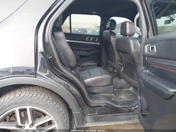 1FM5K8GT9HGD36940 2017 FORD EXPLORER - Image 8