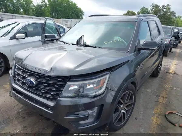 1FM5K8GT9HGD61871 2017 FORD EXPLORER - Image 2