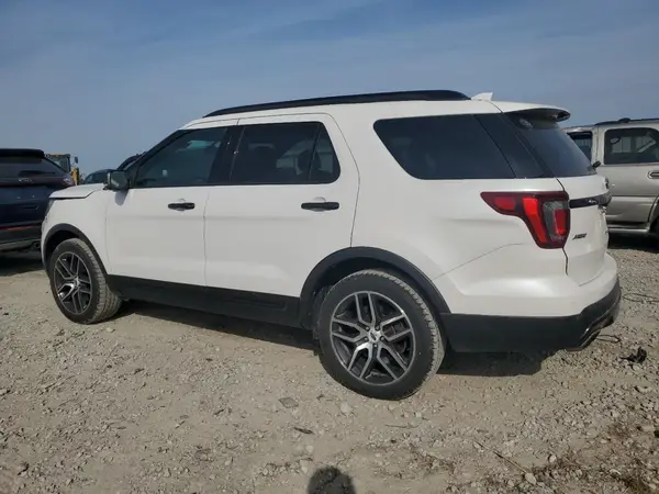 1FM5K8GT9HGE07182 2017 FORD EXPLORER - Image 2