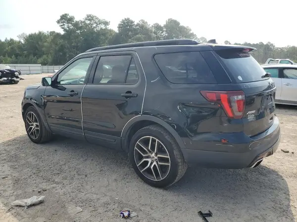 1FM5K8GT9HGE18909 2017 FORD EXPLORER - Image 2