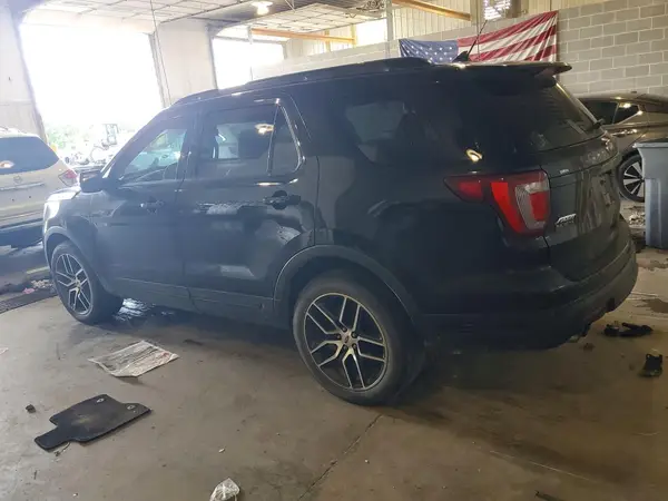 1FM5K8GT9JGA65917 2018 FORD EXPLORER - Image 2