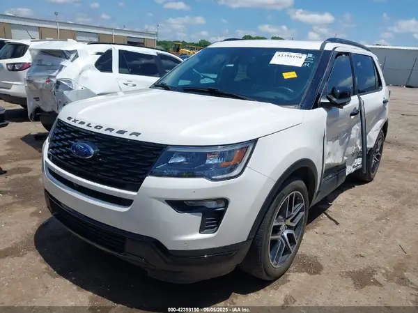 1FM5K8GT9JGA66565 2018 FORD EXPLORER - Image 2
