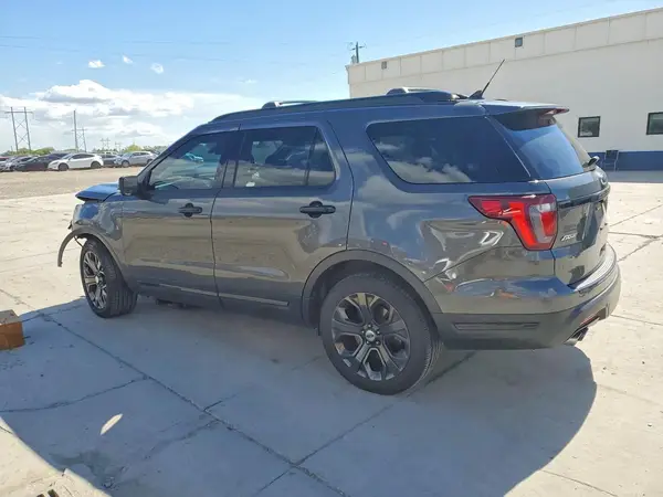 1FM5K8GT9JGA80241 2018 FORD EXPLORER - Image 2