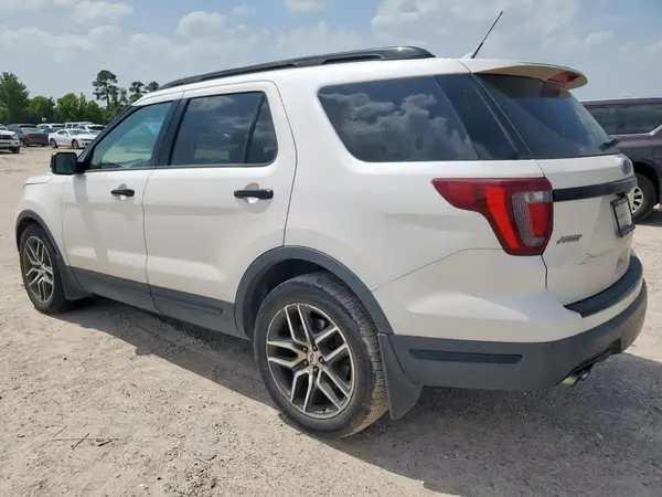 1FM5K8GT9JGB01640 2018 FORD EXPLORER - Image 2