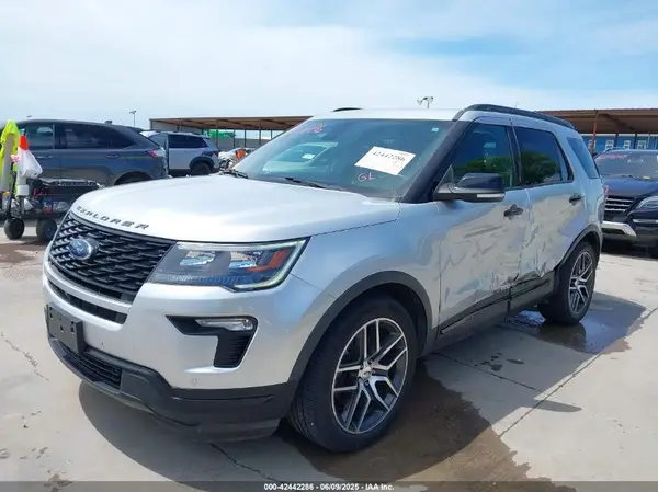 1FM5K8GT9JGB54774 2018 FORD EXPLORER - Image 2