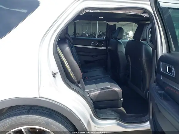 1FM5K8GT9JGB54774 2018 FORD EXPLORER - Image 8