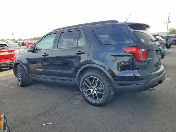 1FM5K8GT9JGB63247 2018 FORD EXPLORER - Image 2