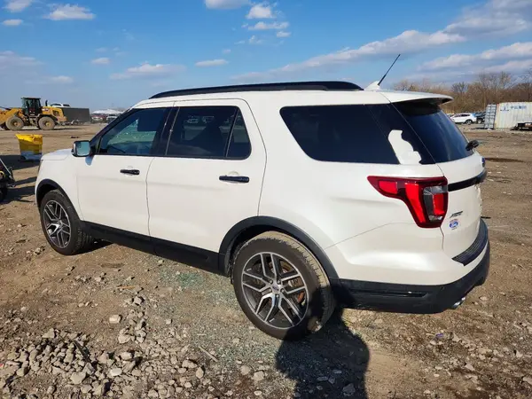 1FM5K8GT9JGC24225 2018 FORD EXPLORER - Image 2
