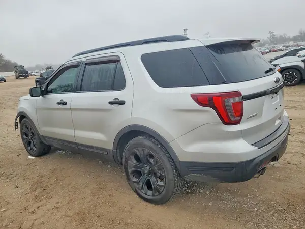 1FM5K8GT9KGB07083 2019 FORD EXPLORER - Image 2