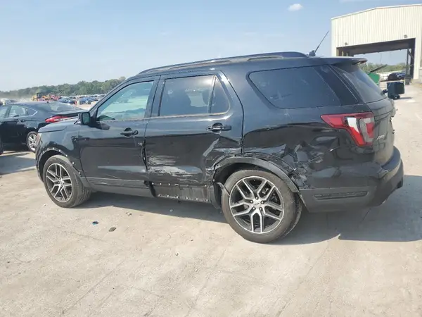 1FM5K8GT9KGB21551 2019 FORD EXPLORER - Image 2