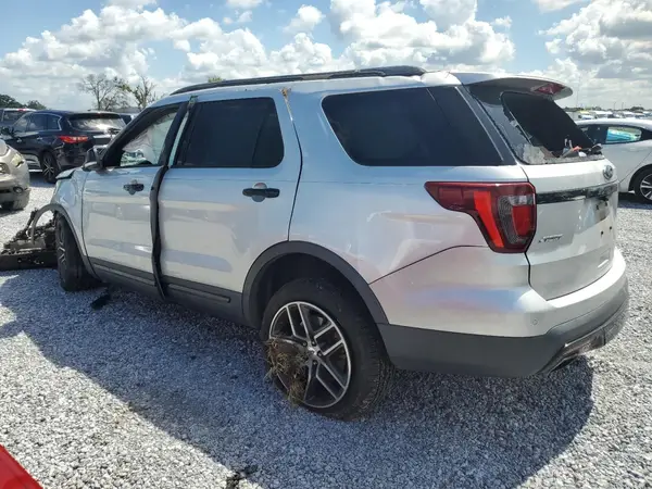 1FM5K8GTXGGA03127 2016 FORD EXPLORER - Image 2