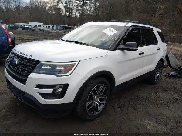 1FM5K8GTXGGA05623 2016 FORD EXPLORER - Image 2