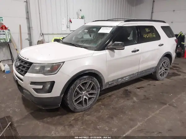 1FM5K8GTXGGA85506 2016 FORD EXPLORER - Image 2