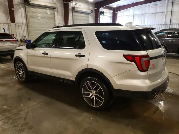 1FM5K8GTXGGB34140 2016 FORD EXPLORER - Image 2