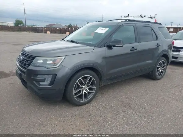 1FM5K8GTXGGB52296 2016 FORD EXPLORER - Image 2