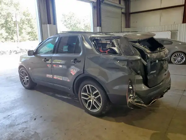 1FM5K8GTXGGC85818 2016 FORD EXPLORER - Image 2