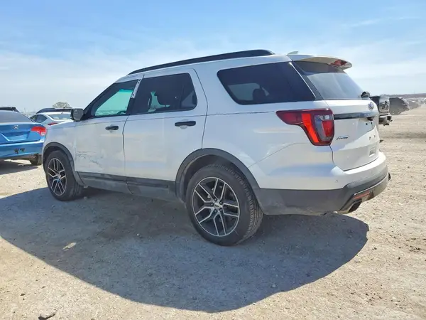 1FM5K8GTXGGC99086 2016 FORD EXPLORER - Image 2