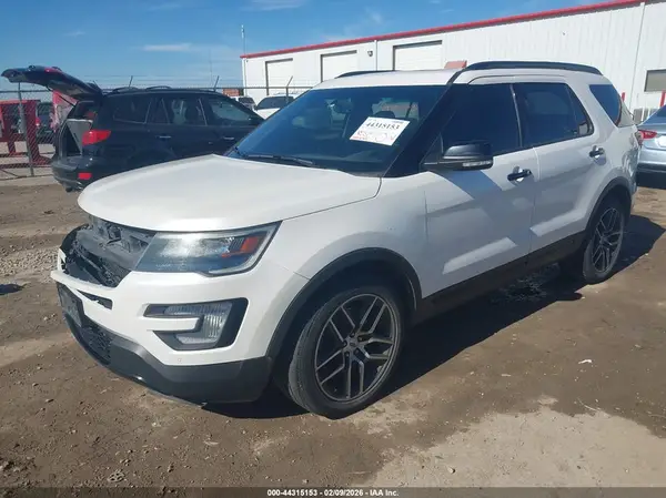 1FM5K8GTXGGD01998 2016 FORD EXPLORER - Image 2