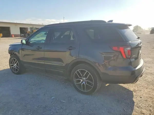 1FM5K8GTXHGA53589 2017 FORD EXPLORER - Image 2