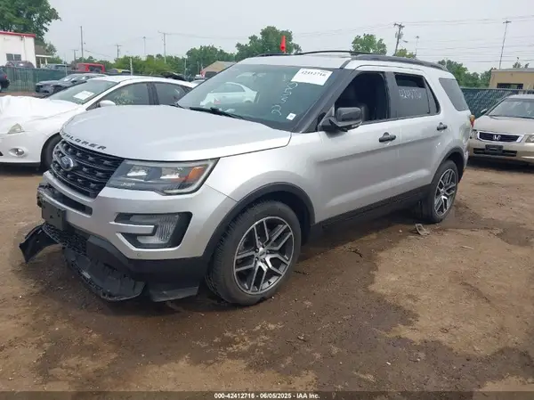 1FM5K8GTXHGB20532 2017 FORD EXPLORER - Image 2