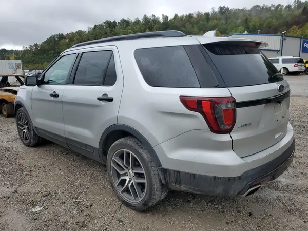 1FM5K8GTXHGB51568 2017 FORD EXPLORER - Image 2