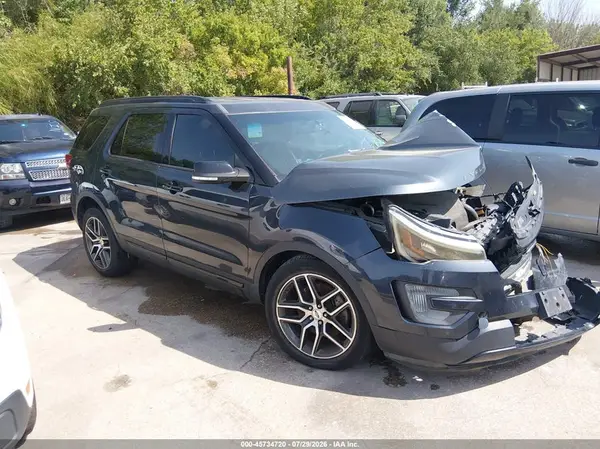 1FM5K8GTXHGB52588 2017 FORD EXPLORER - Image 1