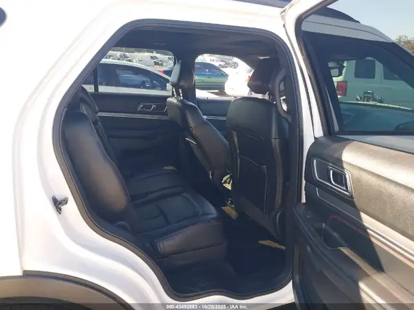 1FM5K8GTXHGD55268 2017 FORD EXPLORER - Image 8