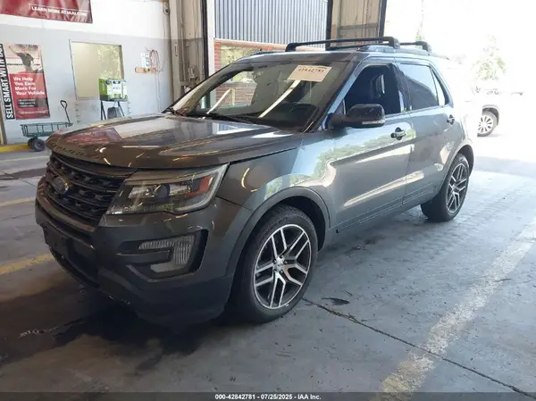 1FM5K8GTXHGE39140 2017 FORD EXPLORER - Image 2