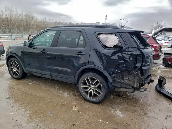 1FM5K8GTXJGA01563 2018 FORD EXPLORER - Image 2