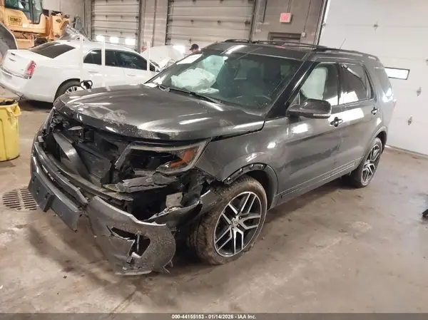 1FM5K8GTXJGB01727 2018 FORD EXPLORER - Image 2