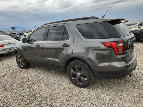 1FM5K8GTXJGB36025 2018 FORD EXPLORER - Image 2