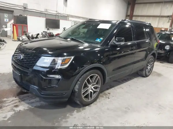 1FM5K8GTXJGC20930 2018 FORD EXPLORER - Image 2