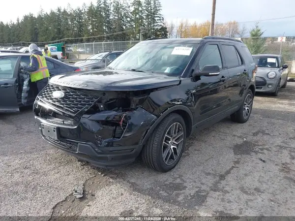 1FM5K8GTXJGC28686 2018 FORD EXPLORER - Image 2