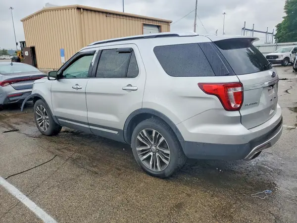 1FM5K8HT0GGB60437 2016 FORD EXPLORER - Image 2