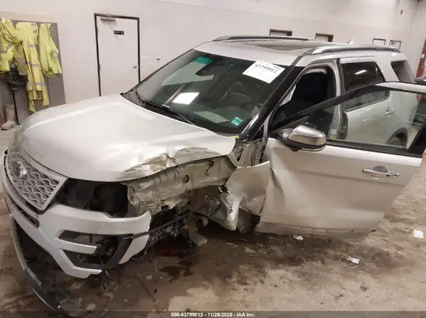 1FM5K8HT0HGA41613 2017 FORD EXPLORER - Image 2