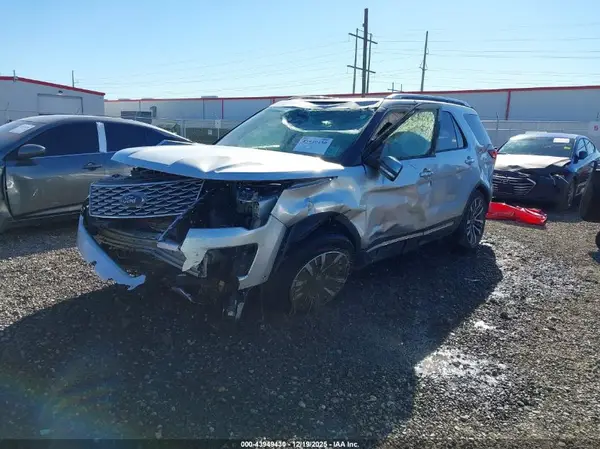 1FM5K8HT0JGB97320 2018 FORD EXPLORER - Image 2