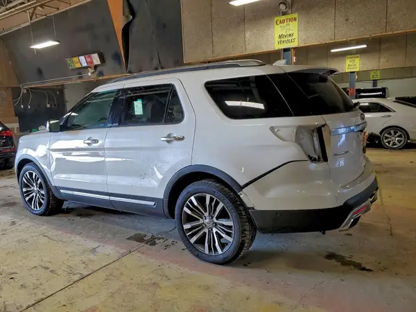 1FM5K8HT1GGA69693 2016 FORD EXPLORER - Image 2