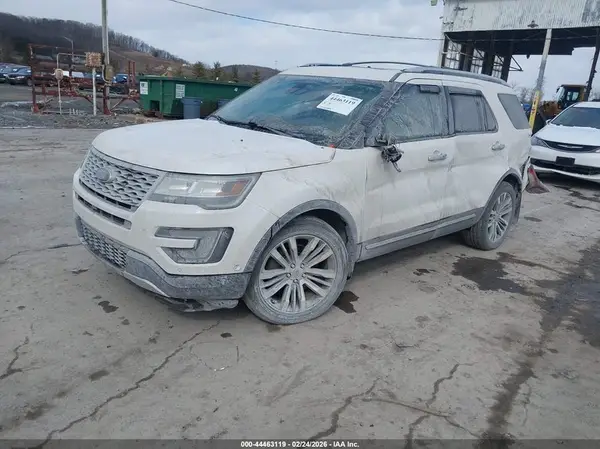 1FM5K8HT1GGA75185 2016 FORD EXPLORER - Image 2