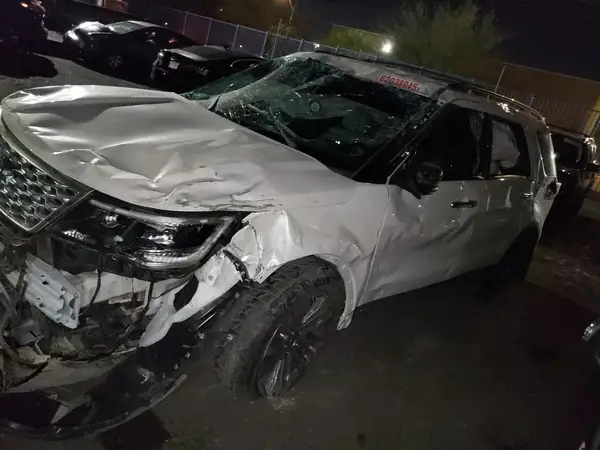 1FM5K8HT1GGB50595 2016 FORD EXPLORER - Image 1