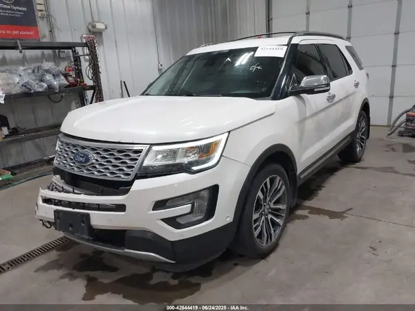 1FM5K8HT1GGB53187 2016 FORD EXPLORER - Image 2