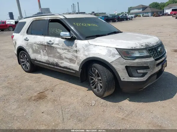 1FM5K8HT1GGC31323 2016 FORD EXPLORER - Image 1