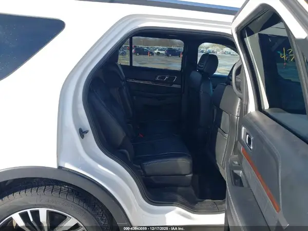 1FM5K8HT1GGC43407 2016 FORD EXPLORER - Image 8