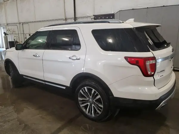 1FM5K8HT1GGC58666 2016 FORD EXPLORER - Image 2