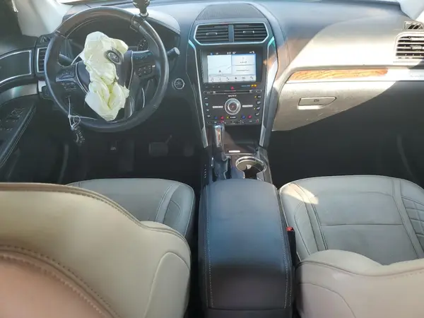 1FM5K8HT1HGA16008 2017 FORD EXPLORER - Image 8