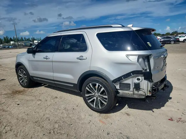 1FM5K8HT1HGA20432 2017 FORD EXPLORER - Image 2